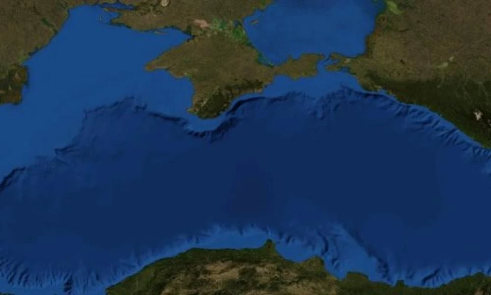 Βρετανία: Σε στάση λεωφορείου βρέθηκαν έγγραφα για τη Μαύρη Θάλασσα